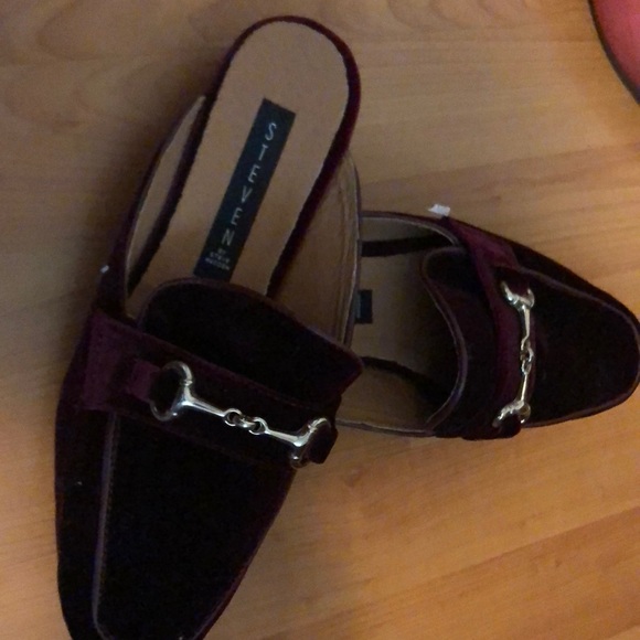 Shoes - Picture 2 of 3